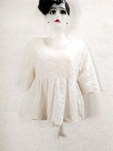 sale 🎊🎉ZARA White Broderie Anglaise Peplum Top