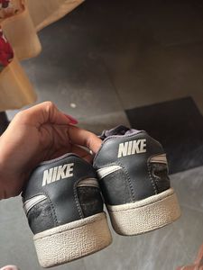 Nike Women’s Tennis Court Sneakers