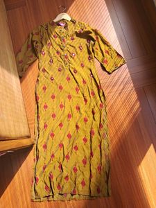 29) Vintage Patterned 3 Piece Suit