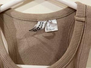 H&amp;M Ribbed Tank Top (S)