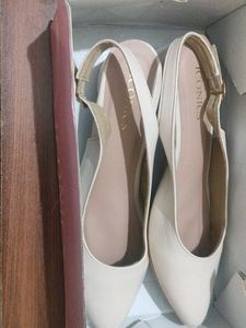 Women Offwhite Heels