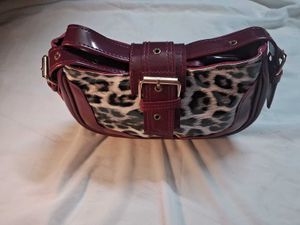 Chic Leopard Print &amp; Burgundy Shoulder Bag