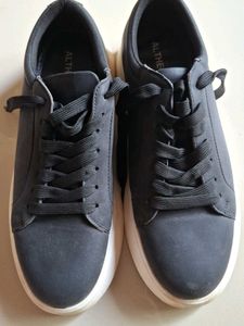 Stylish Black Sneakers