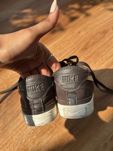 Nike Brown &amp; Gold Casual Sneakers