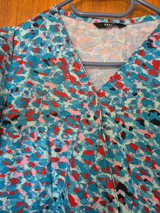 Chic Printed V-Neck Midi Dress