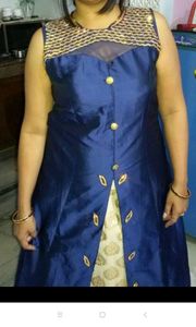 Indo western dress,sleeves are unstitched