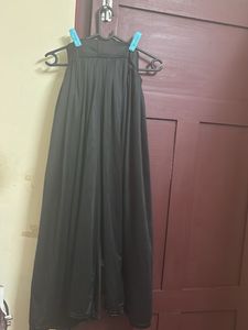 Black palazzo