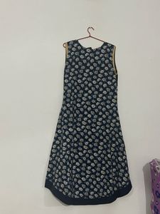 Navy Floral Sleeveless Midi Dress