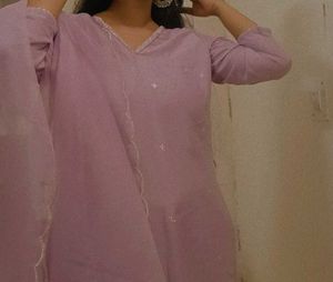 Lilac Ethnic Kurta Set with Scalloped Dupatta (3-P