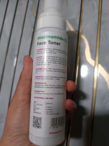 COSIQ Niacinamide Face Toner