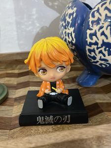 Demon Slayer Zenitsu Agatsuma Figure