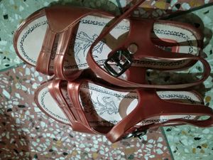 Female Plastic Slipper