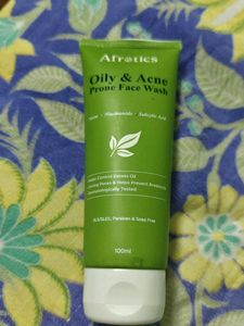 Combo of face wash & cream