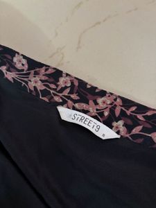 Street 9 Tiered Floral Midi Skirt