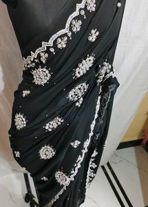 Embellished pearl 🦪 work Black Saree 😍