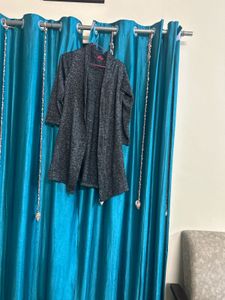 Elegant Gray Knit Cardigan