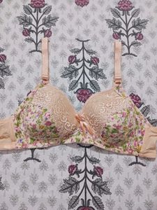 ⋆˚𝜗𝜚˚⋆Pretty lacy bras⋆˚𝜗𝜚˚⋆