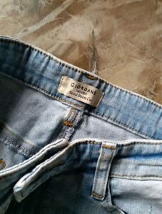 Length-35,,Light Wash Distressed Jeans