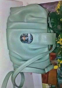 Elegant Ladies Purse