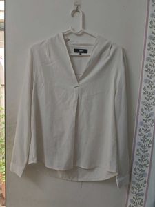 Elegant White V-Neck Blouse