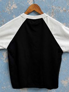 H&amp;M Graphic Heavy Reglan Tee