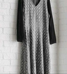 Gray Geometric Print Kurta with Black Sleeves