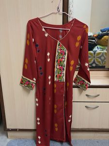 Maroon Kurta with Floral Embroidery