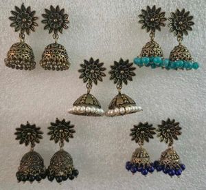 Beautiful Jhumka Earrings Set - New