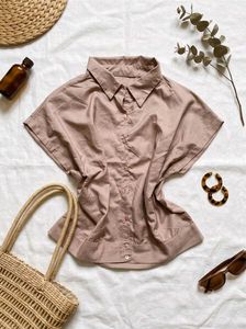 minimalist chic shirt