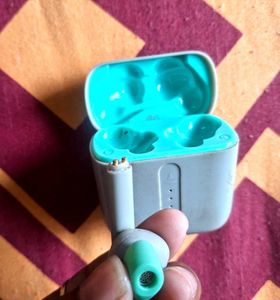 Boat Earbuds with Charging Case
