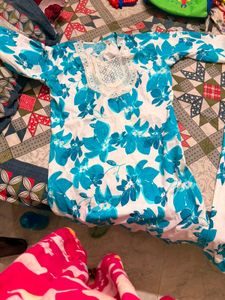 Beautiful Floral Print Kurta