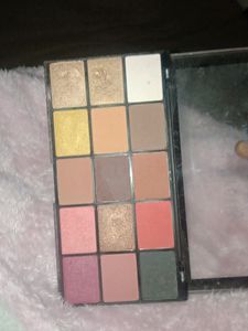 Aye Shadow Lightly Use Good Condition