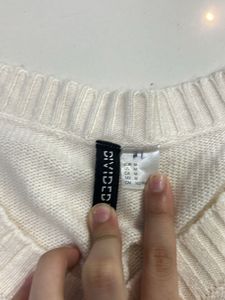 Cream Cropped Sweater