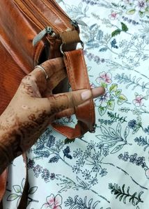 WOODLAND CROSSBODY BAG