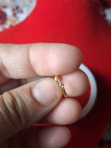 Elegant Gold shaining stone nosePin