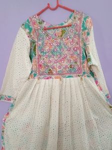 Hakoba Nayara Cut Kurti Set
