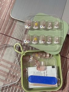 Cute Hello Kitty Press-On Nails