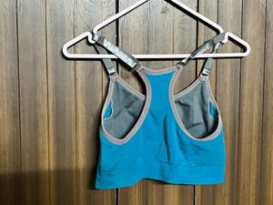 Comfortable Teal Sports Bra