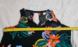 Old Navy Sleeveless Cutout-Back Tank Top
