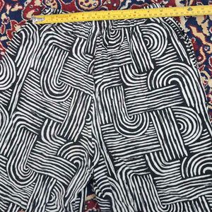 2set of pants Black Leaf Print and Geometric pant