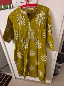 Beautiful green kurta in excellent condition