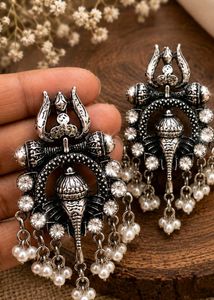 Trishul wala Jhumka
