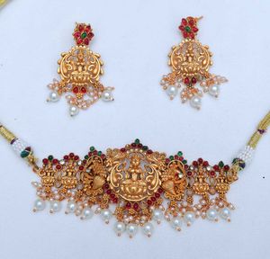 Exquisite Traditional Indian Necklace Set