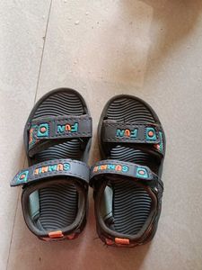 1.5 yr girl sandal