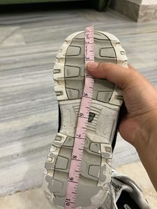 Skechers