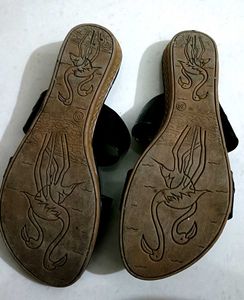 Flat Footwear
