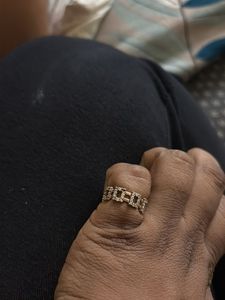 Sparkling Chain Link Ring