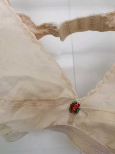 Back Open Bra.