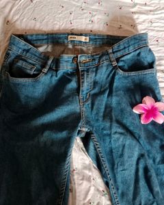 Max Blue Jeans