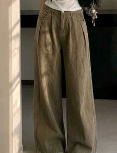 Baggy Wide-Leg Cargo Pants
